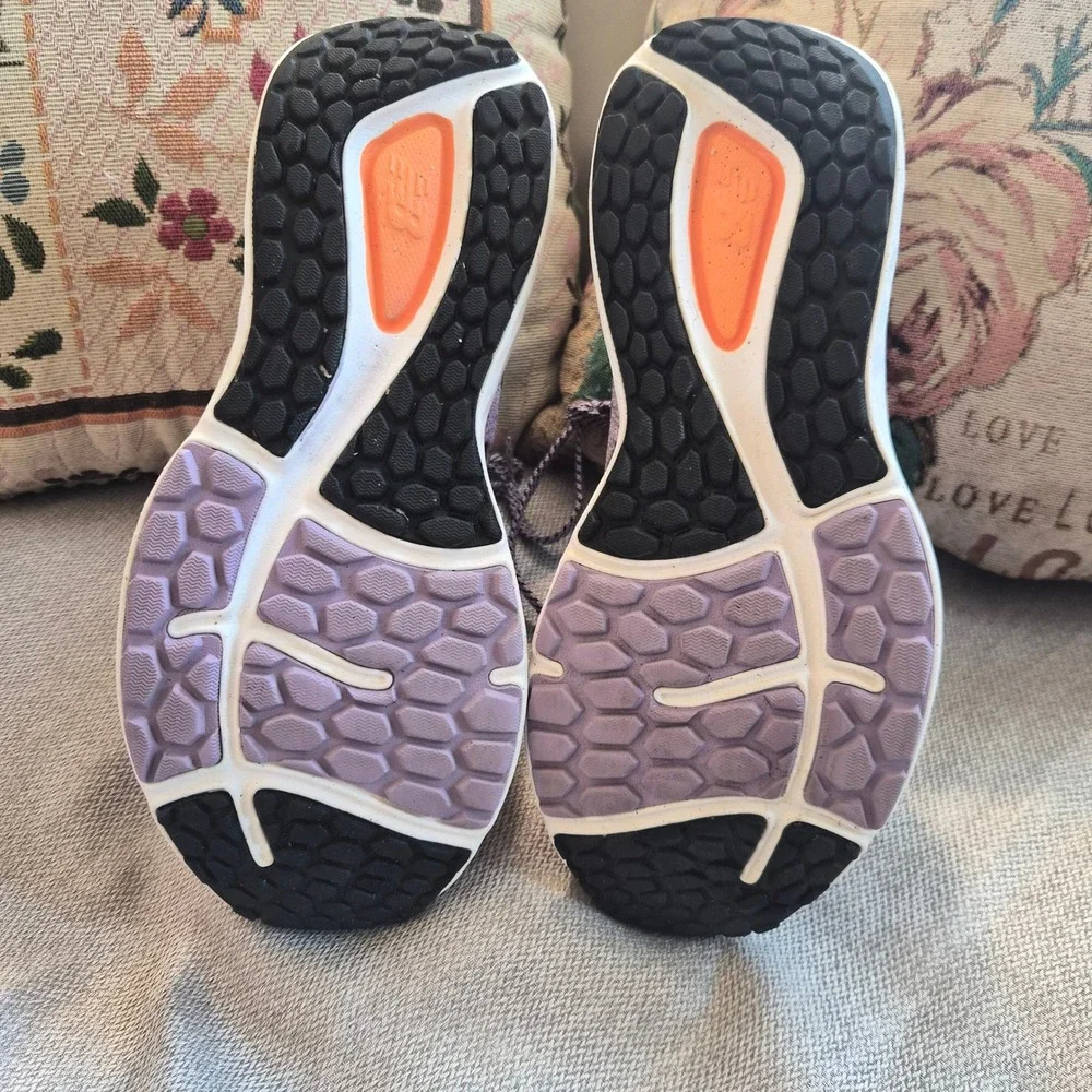 New Balance Fresh Foam 680 v7 Womens 8B Raw Amethyst Runningcore Sporty Chic